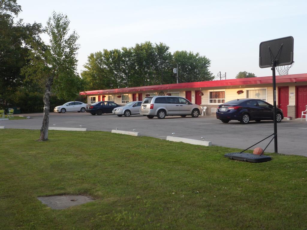 The Silver Birch Motel Goderich Exterior foto